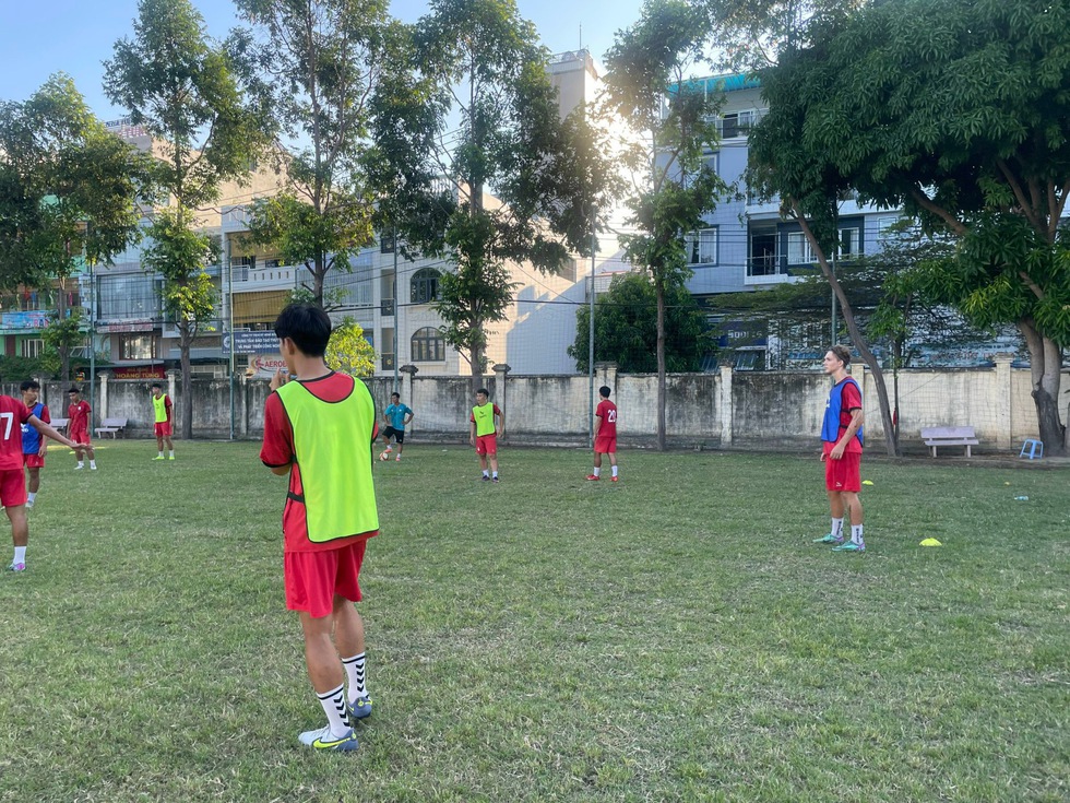 Nóng: CLB Khánh Hòa và V-League được 'giải cứu’ sát giờ G, tài khoản được gỡ phong tỏa- Ảnh 2.