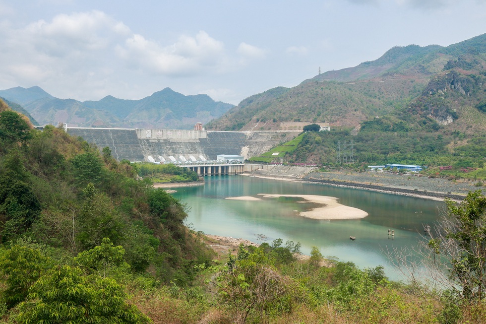 13 giờ chiều nay, thủy điện Sơn La, Tuyên Quang mở cửa xả lũ- Ảnh 1.