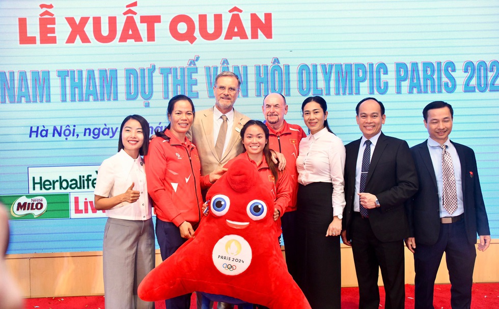 Trưởng đoàn đặt mục tiêu có huy chương Olympic, tay vợt Nguyễn Thùy Linh nói lời gan ruột- Ảnh 13.