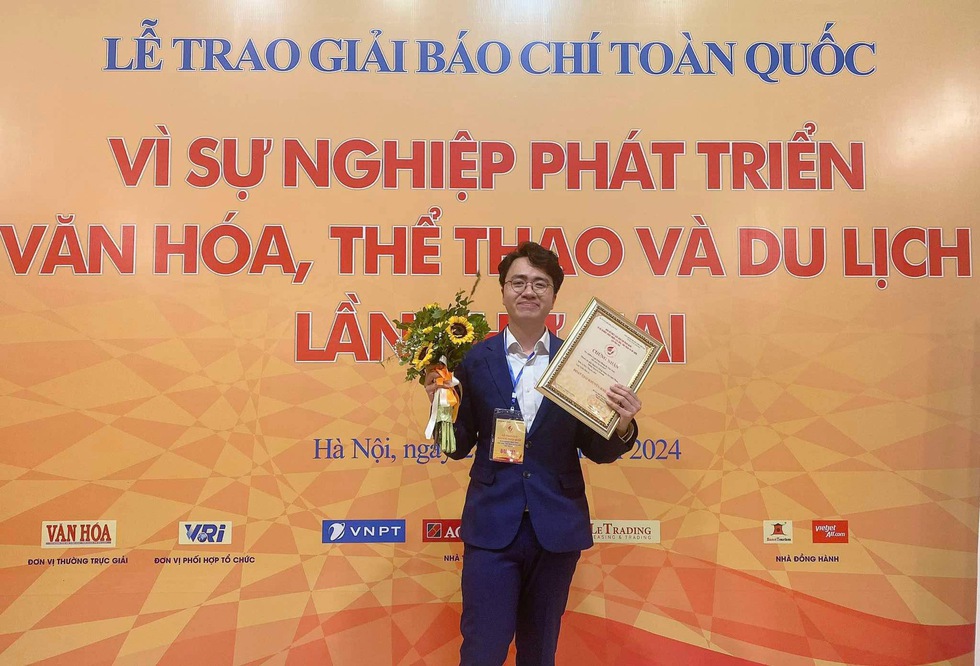 Báo Thanh Niên được giải báo chí của Bộ VH-TT-DL: Loạt bài về bóng đá Việt Nam- Ảnh 4.