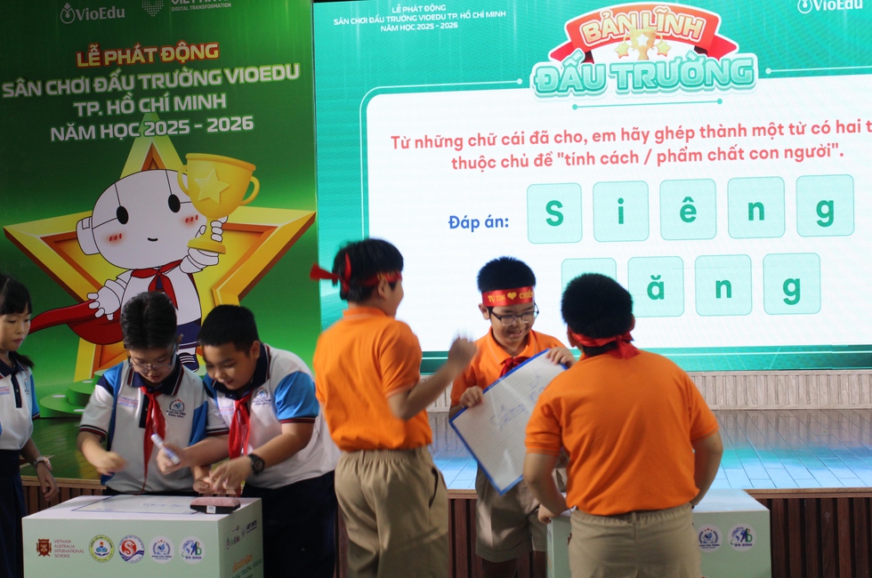 'Con hỏi AI 20 câu, máy đều trả lời, hỏi mẹ câu thứ 3 mẹ đã la'- Ảnh 4.