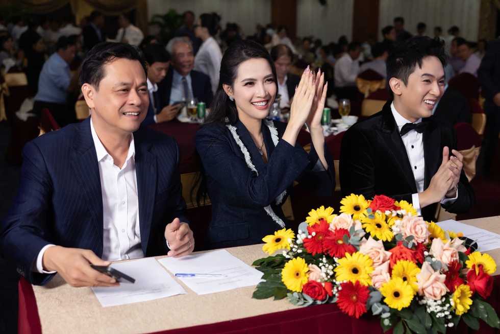 Hoa hậu Phan Thị Mơ…