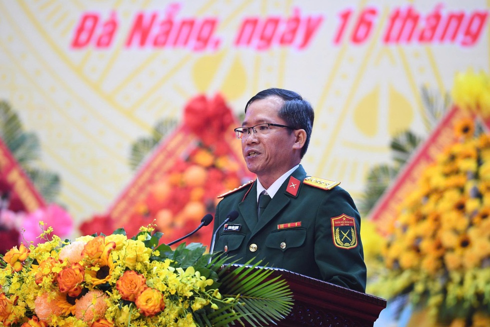 Thủ tướng Phạm Minh Chính: 'Vũ khí hiện đại đến đâu, con người vẫn là yếu tố quyết định thắng lợi'- Ảnh 5. Thủ tướng Phạm Minh Chính: 'Vũ khí hiện đại đến đâu, con người vẫn là yếu tố quyết định thắng lợi'- Ảnh 5.