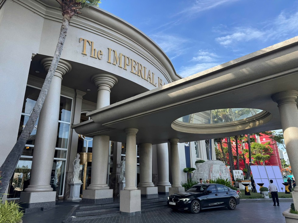 Cận cảnh ng&ocirc;i trường nằm trong kh&aacute;ch sạn 5 sao đầu ti&ecirc;n tại Việt Nam- Ảnh 2.