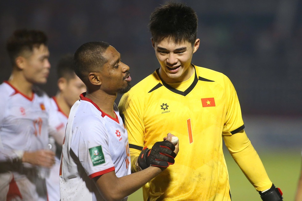 Bắt chính trận đội tuyển Việt Nam thắng Nepal, thủ môn 1,91 m giúp HAGL săn 3 điểm tại Lạch Tray?- Ảnh 4.