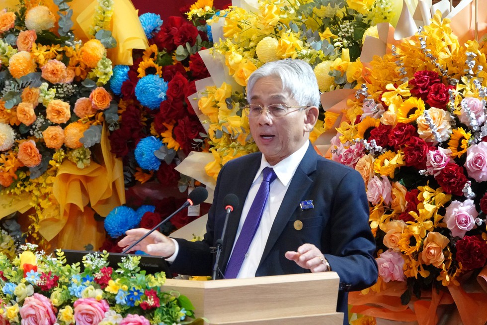 Trường ĐH Cửu Long đón nhận Huân chương lao động hạng nhì- Ảnh 2.