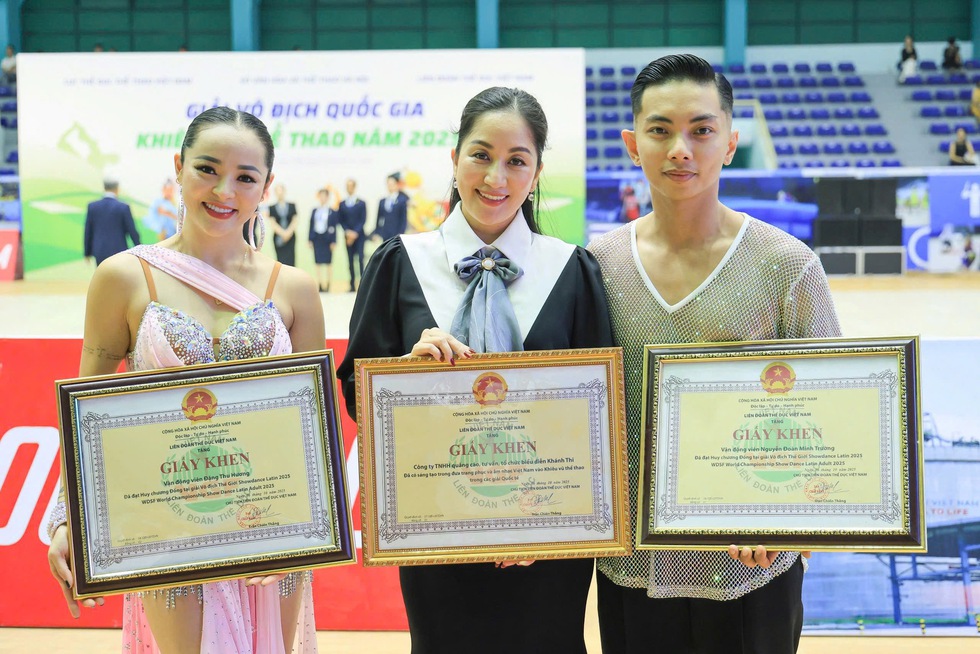 Bạn nhảy ho&agrave;n hảo của Phan Hiển- Ảnh 6.