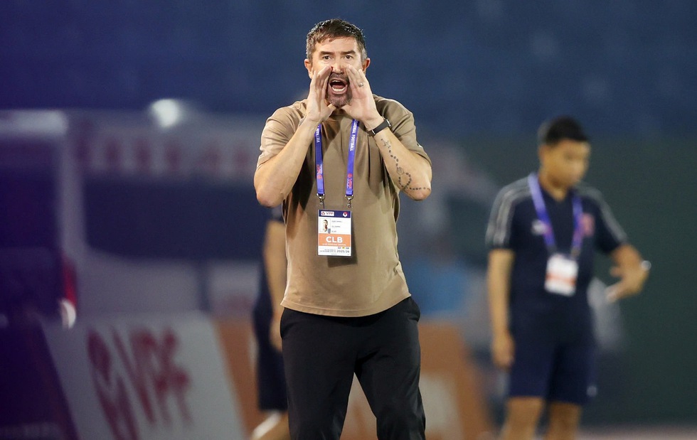 HLV Harry Kewell phản bác quan điểm chưa thật chuẩn chỉnh về CLB Hà Nội: Đội của tôi...- Ảnh 1. HLV Harry Kewell phản bác quan điểm chưa thật chuẩn chỉnh về CLB Hà Nội: Đội của tôi...- Ảnh 1.