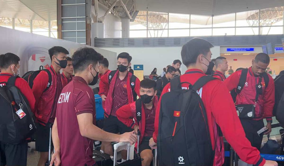 Xuân Son cùng đội tuyển Việt Nam ‘dậy sớm để thành công’: Sang Lào, quyết giành chiến thắng- Ảnh 3.