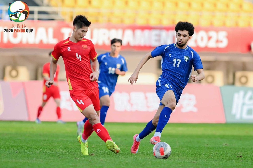 U.23 Việt Nam cần chỉnh lại thước ngắm, trợ lý thầy Kim hé lộ cách đánh bại U.23 Hàn Quốc- Ảnh 2.