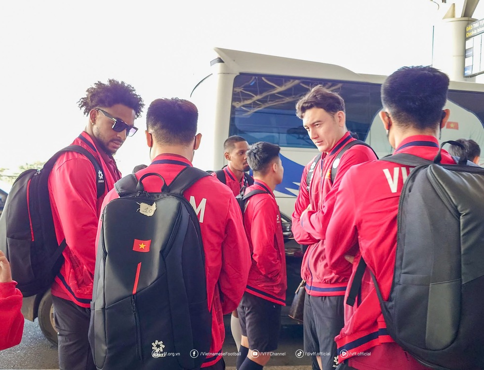 Xuân Son cùng đội tuyển Việt Nam ‘dậy sớm để thành công’: Sang Lào, quyết giành chiến thắng- Ảnh 9.