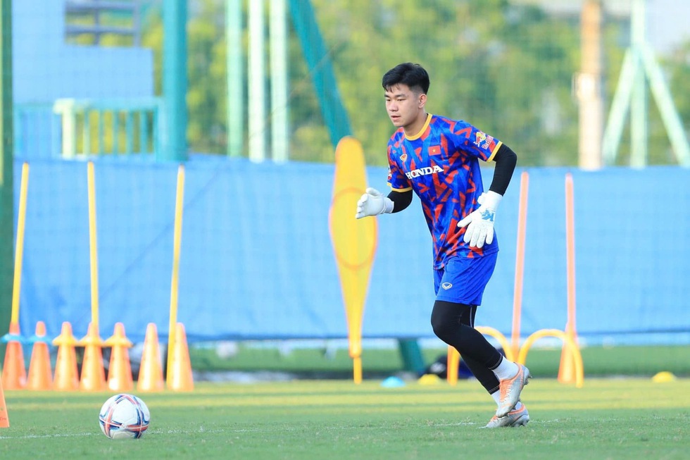 Ông Kim mở đường cho 'dòng máu trẻ'- Ảnh 2.