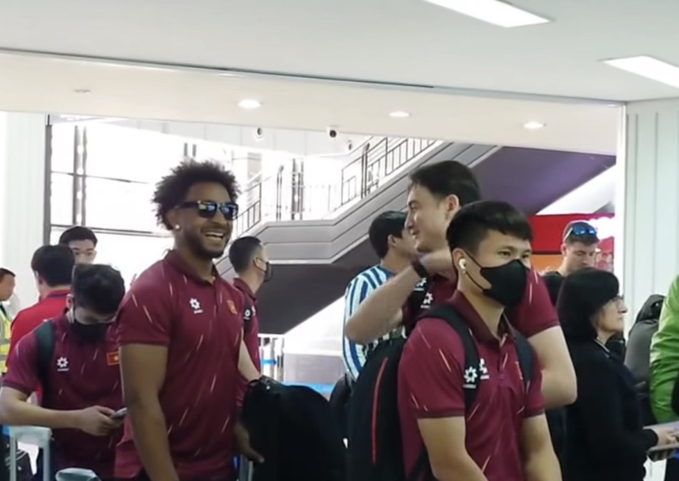 Đội tuyển Việt Nam chờ AFC xử thắng Malaysia, tạm biệt thầy Kim khi về đến H&agrave; Nội- Ảnh 3.