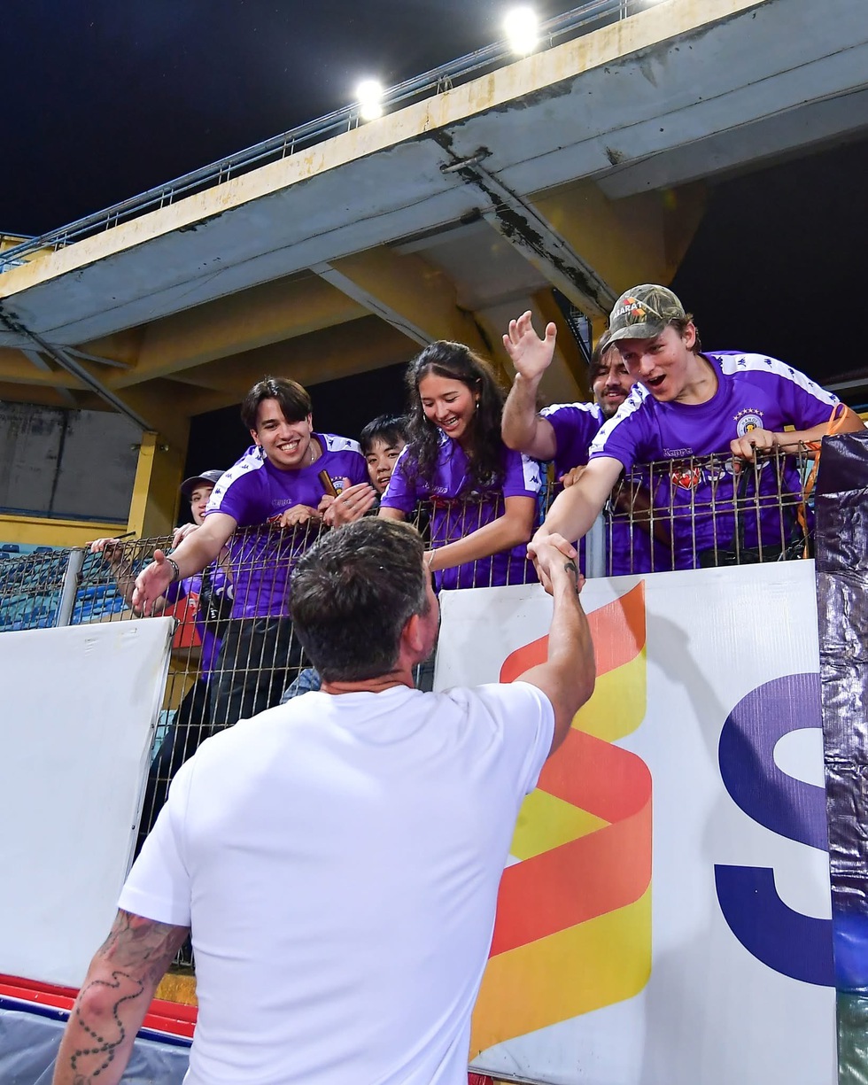 L&agrave;n gi&oacute; trong l&agrave;nh mang t&ecirc;n Harry Kewell, CLB H&agrave; Nội đang hồi sinh&hellip;
- Ảnh 4.