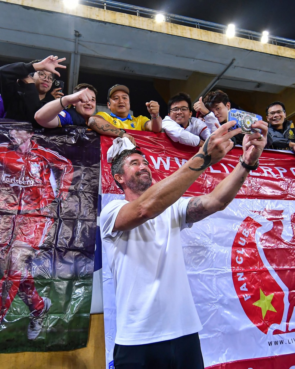 L&agrave;n gi&oacute; trong l&agrave;nh mang t&ecirc;n Harry Kewell, CLB H&agrave; Nội đang hồi sinh&hellip;
- Ảnh 5.