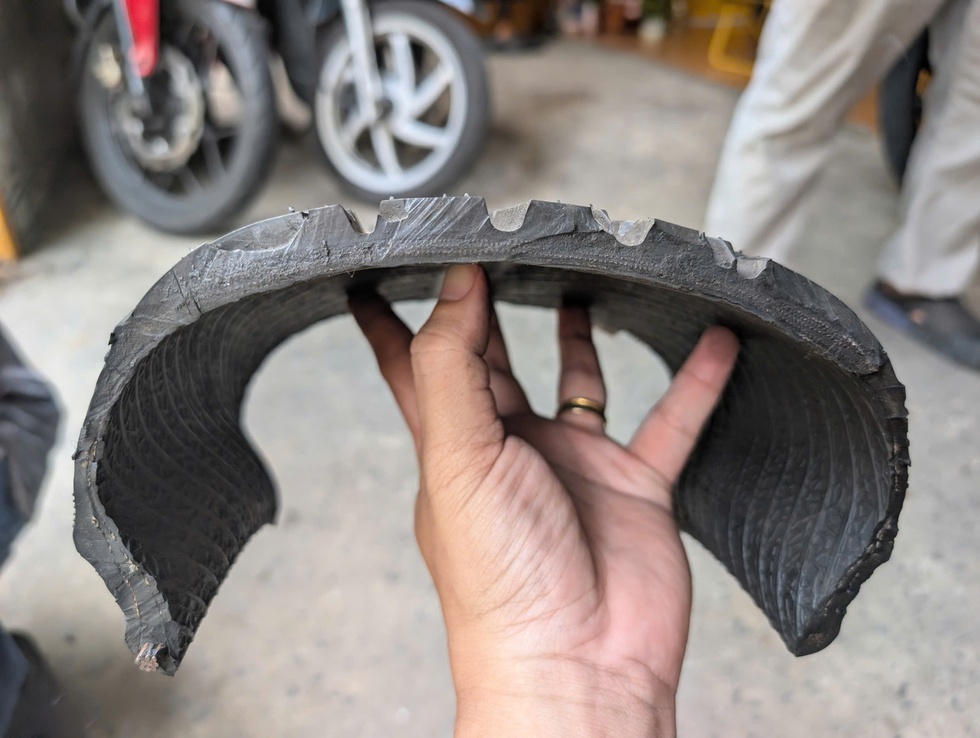 Quan niệm sai lầm của người Việt khi vá lốp ô tô- Ảnh 2. Quan niệm sai lầm của người Việt khi vá lốp ô tô - Ảnh 2.