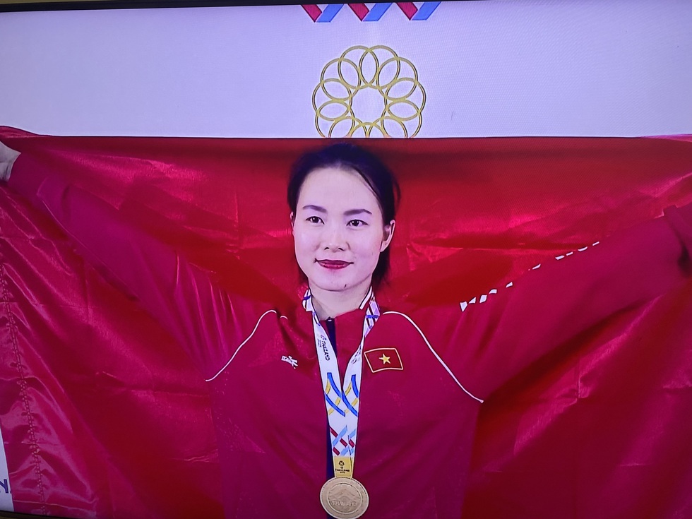 Mỹ Tâm và Đinh Thị Hương hái vàng karate cả 2 kỳ SEA Games, tài sắc vẹn toàn!- Ảnh 6.
