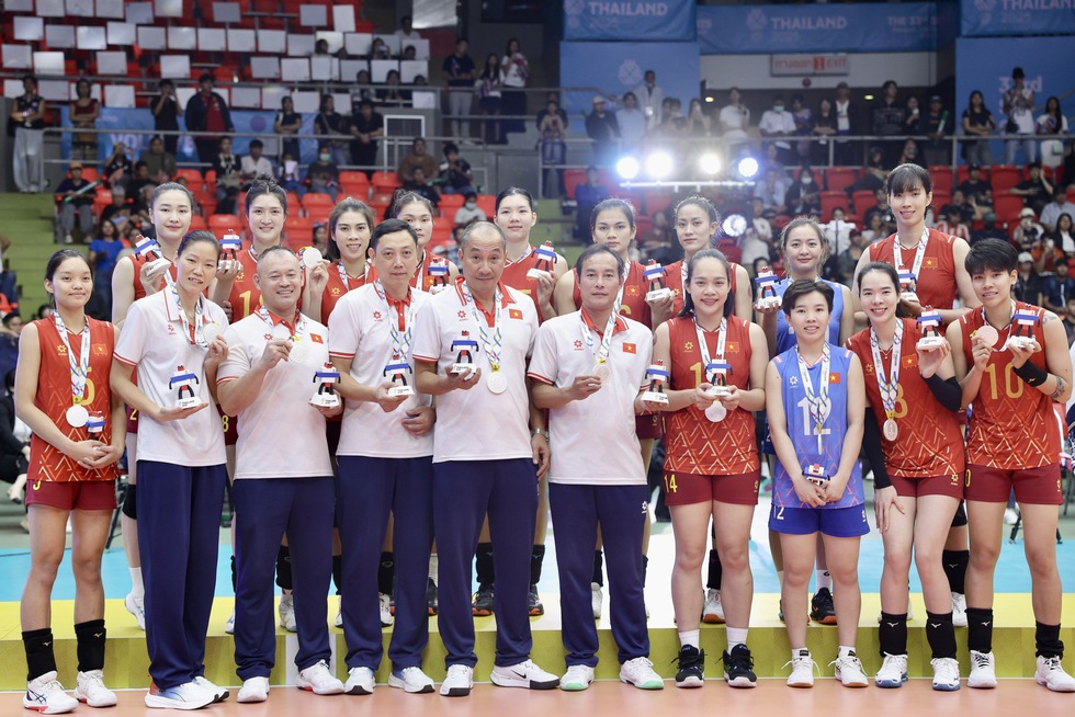 Giọt nước mắt của những c&ocirc; g&aacute;i quả cảm tại SEA Games 33 - Ảnh 3.