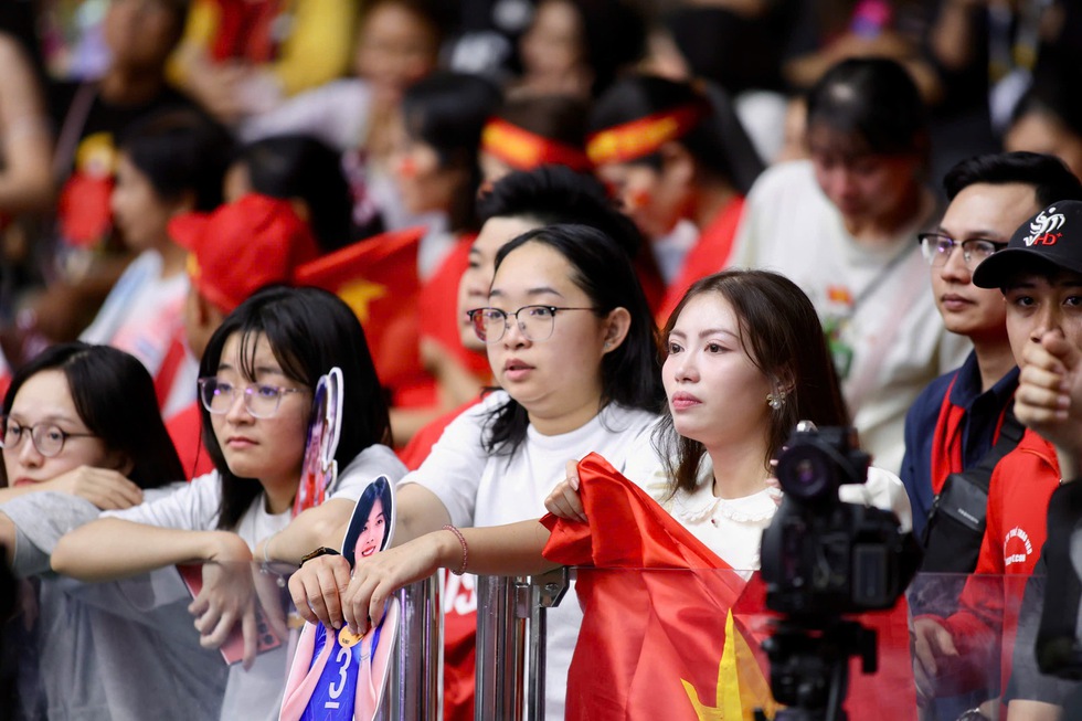 Giọt nước mắt của những c&ocirc; g&aacute;i quả cảm tại SEA Games 33 - Ảnh 5.