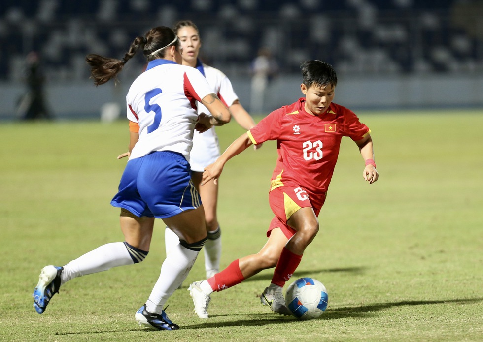 B&iacute;ch Th&ugrave;y sốc: &lsquo;Thật kh&ocirc;ng hiểu nổi tại sao trọng t&agrave;i lại bắt việt vị khi t&ocirc;i ghi b&agrave;n&rsquo;- Ảnh 4.