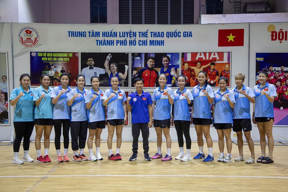 ‘Nam vương’ quyền anh Trương Đình Hoàng treo thưởng đặc biệt cho đội tuyển Việt Nam- Ảnh 3.