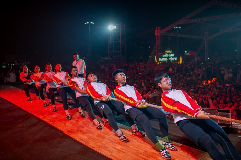 Sức lôi cuốn kỳ lạ của giải vô địch kéo co, quy mô tổ chức chuyên nghiệp- Ảnh 3.