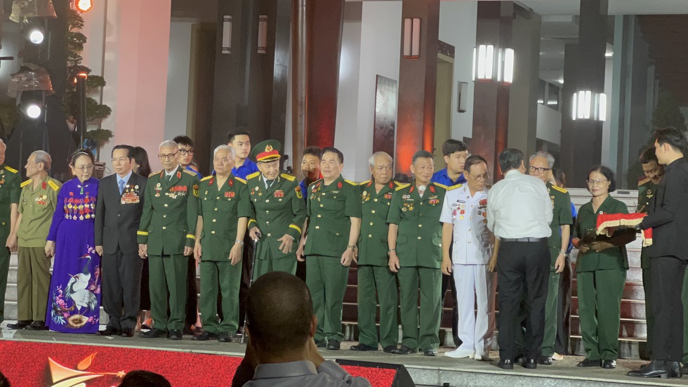 50 năm đất nước thống nhất: Những bước ch&acirc;n Việt Nam- Ảnh 1.