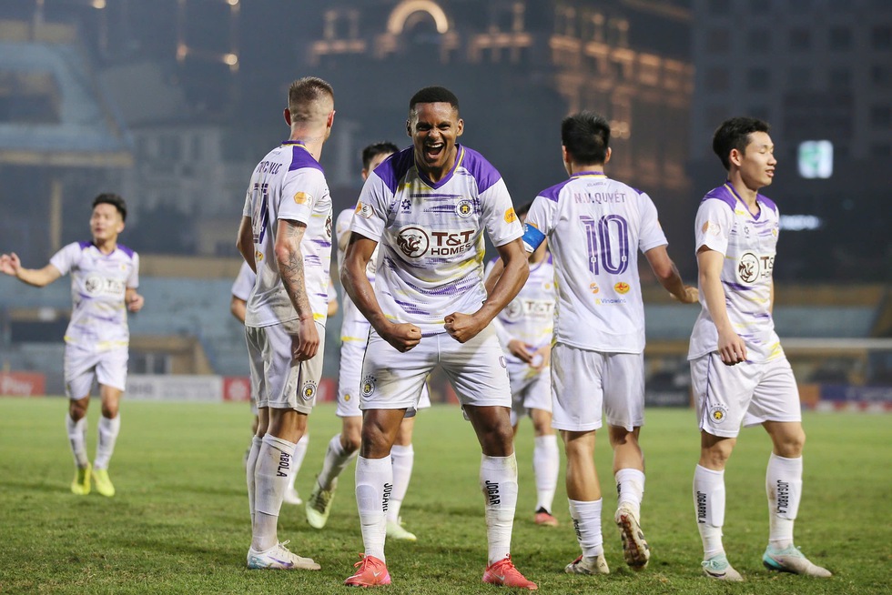 Lịch thi đấu V-League h&ocirc;m nay: Thanh H&oacute;a kh&oacute; thắng v&igrave; thiếu&hellip; anh &lsquo;hứ&rsquo;, H&agrave; Nội e ngại 1 người- Ảnh 2.