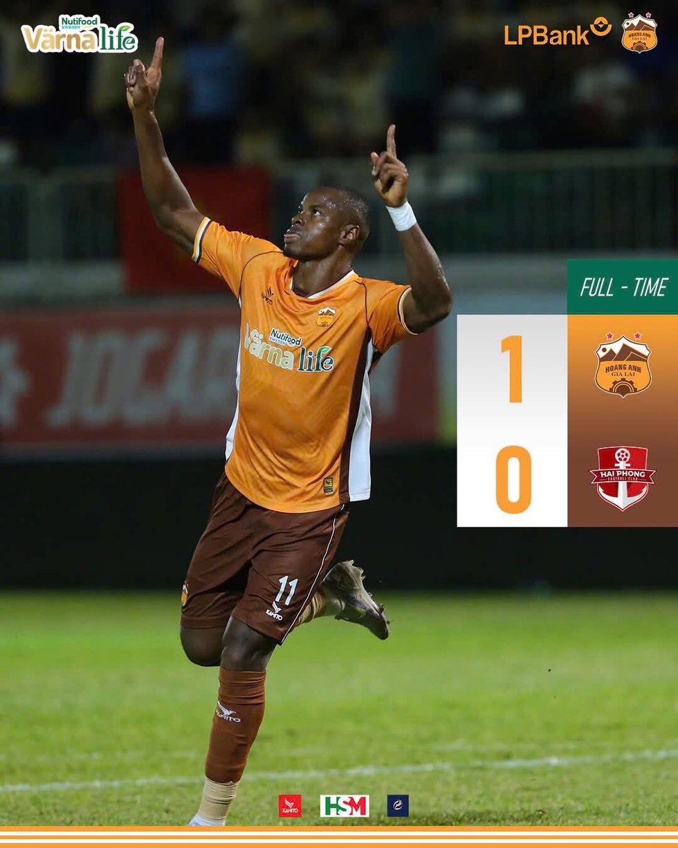 V-League: Khó lường cuộc đua ở đỉnh và đáy, HAGL sắp trụ hạng thành công- Ảnh 2.