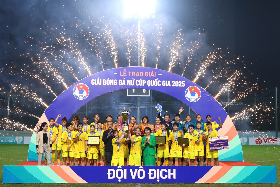 Đội nữ TP.HCM đăng quang trong khó nhọc, nhớ Chelsea Lê khôn nguôi- Ảnh 3.