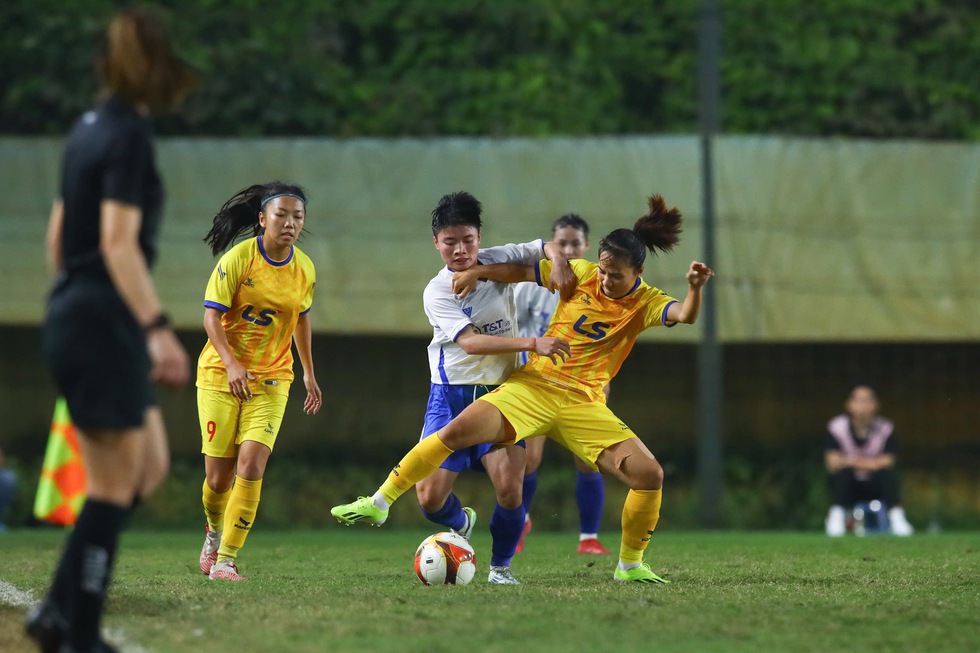 Đội nữ TP.HCM đăng quang trong khó nhọc, nhớ Chelsea Lê khôn nguôi- Ảnh 1.