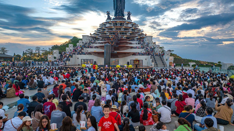 Lên núi Bà Đen trốn nóng, săn mây- Ảnh 7. Lên núi Bà Đen trốn nóng, săn mây- Ảnh 7.