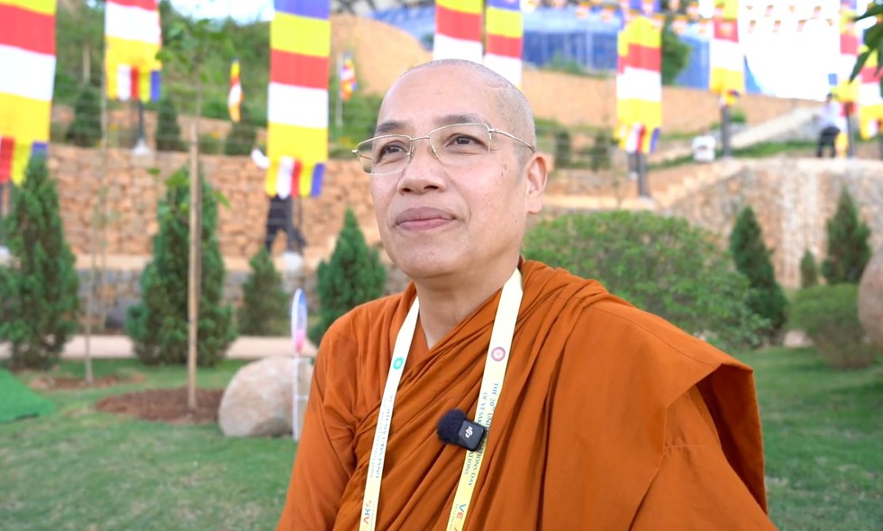 Mây ngũ sắc liên tục xuất hiện ở Việt Nam dịp Phật đản: Có ý nghĩa gì?- Ảnh 2. Mây ngũ sắc liên tục xuất hiện ở Việt Nam dịp Phật đản: Có ý nghĩa gì?- Ảnh 2.