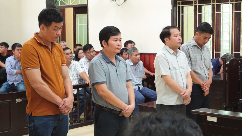 Nhận hối lộ, giám đốc trung tâm đăng kiểm ở Bình Định lĩnh 3 năm tù- Ảnh 2. Nhận hối lộ, giám đốc trung tâm đăng kiểm ở Bình Định lĩnh 3 năm tù- Ảnh 2.