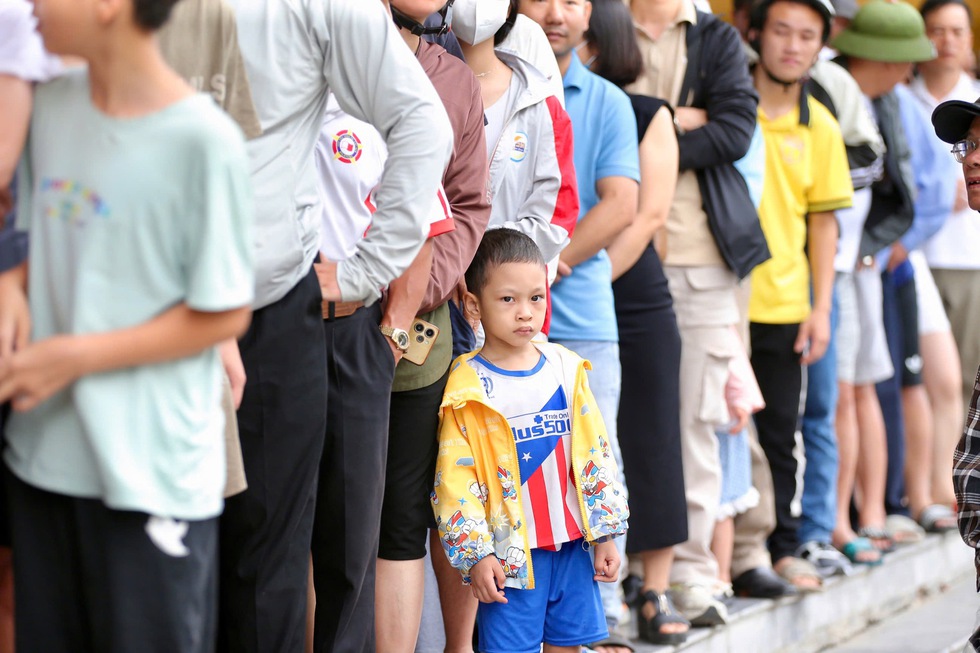Đội Nam Định kêu gọi CĐV ‘tẩy chay’ phe vé, HAGL khó thắng tại Thiên Trường vì…- Ảnh 6. Đội Nam Định kêu gọi CĐV ‘tẩy chay’ phe vé, HAGL khó thắng tại Thiên Trường vì…- Ảnh 6.