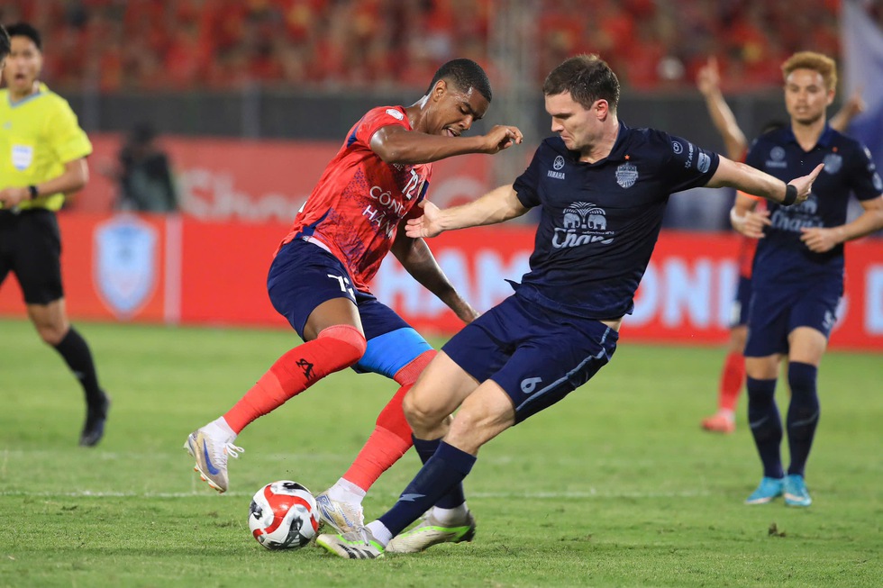 Chủ tịch FIFA nói lời đặc biệt về đội CAHN và Buriram United trước chung kết lịch sử- Ảnh 3. Chủ tịch FIFA nói lời đặc biệt về đội CAHN và Buriram United trước chung kết lịch sử- Ảnh 3.
