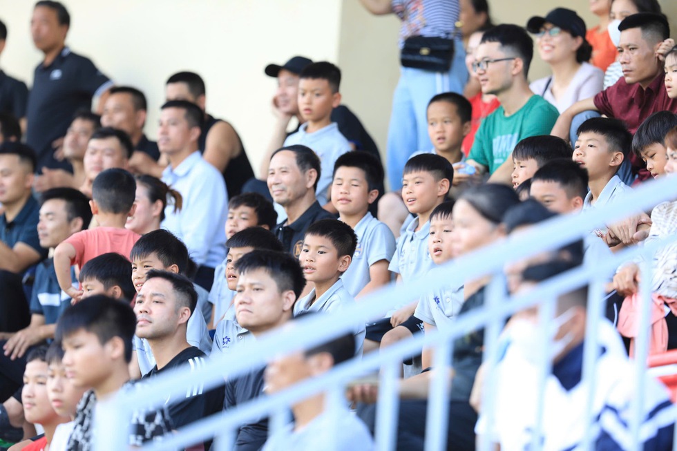 Giải U.13 T&T Cup 2025: Kết nối hệ sinh thái bóng đá trẻ Việt Nam- Ảnh 4. Giải U.13 T&T Cup 2025: Kết nối hệ sinh thái bóng đá trẻ Việt Nam- Ảnh 4.