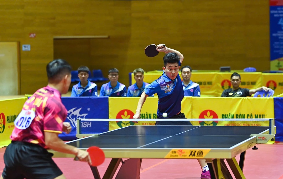 Ngôi sao bóng bàn CAND T&T gây sốc, thắng ngoạn mục cựu vô địch SEA Games- Ảnh 2. Ngôi sao bóng bàn CAND T&T gây sốc, thắng ngoạn mục cựu vô địch SEA Games- Ảnh 2.