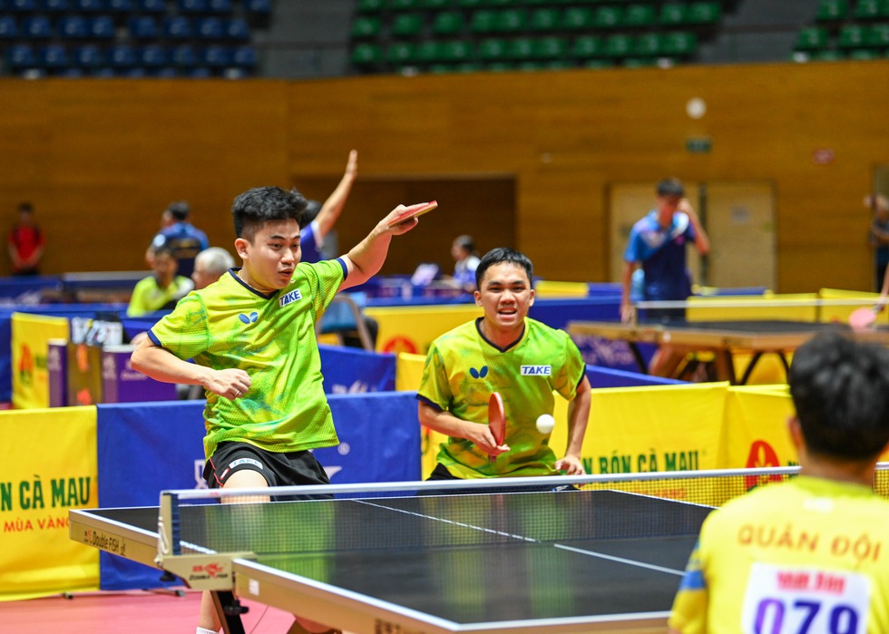 រឿង ឡឺ ឌិញ ឌឹក លោក ហៀង បានរក្សាក្តីសុបិនដ៏អស្ចារ្យនៃកីឡាវាយកូនឃ្លីលើតុ! - រូបថត ៣.