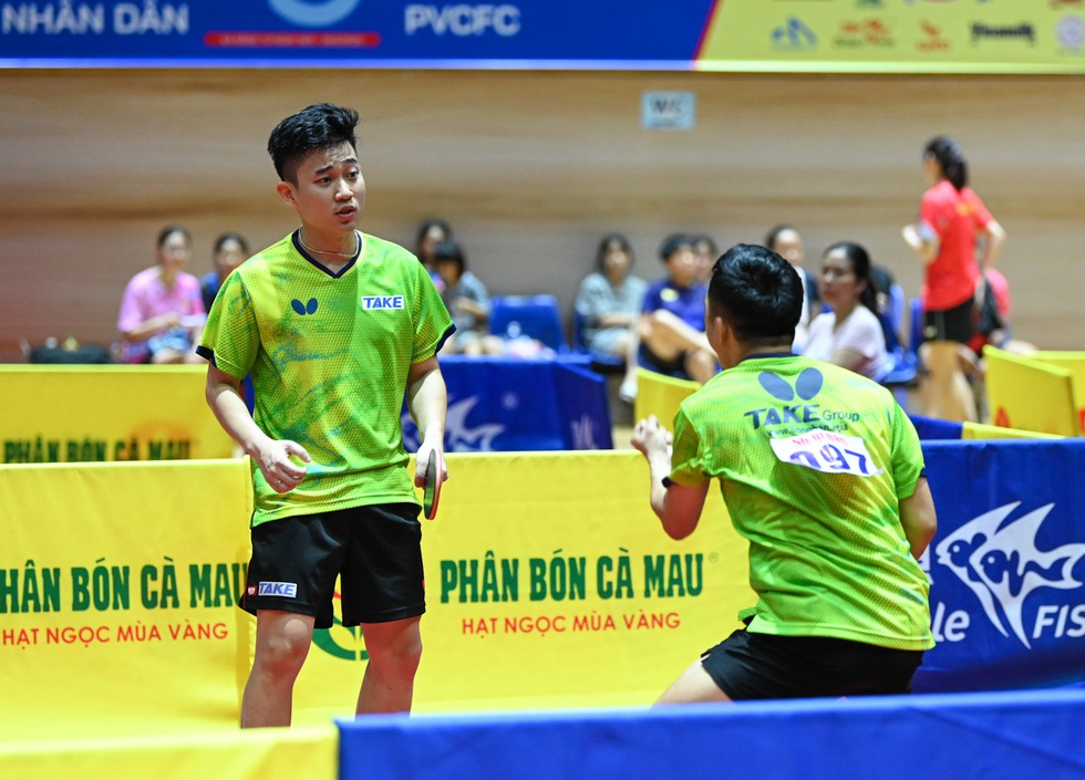 រឿង ឡឺ ឌិញ ឌឹក លោក ហៀង បានរក្សាក្តីសុបិនដ៏អស្ចារ្យនៃកីឡាវាយកូនឃ្លីលើតុ! - រូបថត ៤.