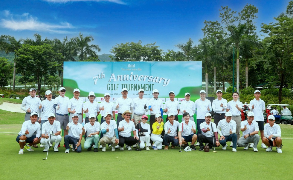 Giải golf từ thiện mua sách cho trẻ em vùng nông thôn - Ảnh 3. Giải golf từ thiện mua sách cho trẻ em vùng nông thôn - Ảnh 3.