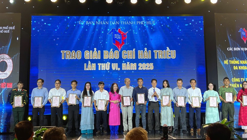 Báo Thanh Niên nhận 3 giải cao của Giải báo chí Hải Triều lần thứ 6- Ảnh 4. Báo Thanh Niên nhận 3 giải cao của Giải báo chí Hải Triều lần thứ 6- Ảnh 4.