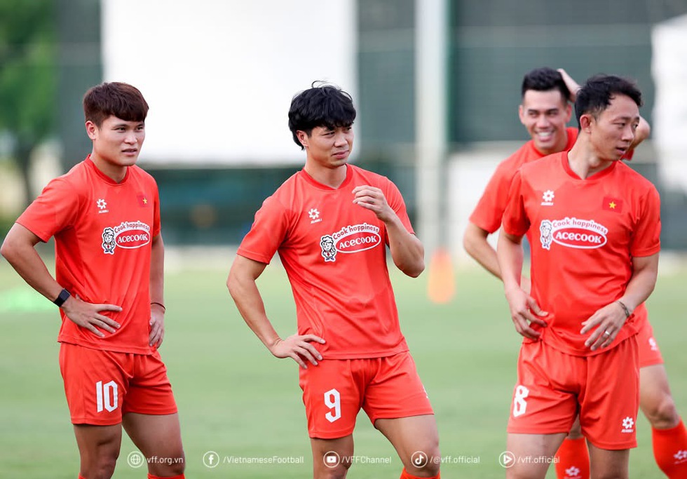 Bài toán khó của thầy Kim: Vẫn quyết thắng Malaysia như từng thắng Thái trên đất Thái- Ảnh 2. Bài toán khó của thầy Kim: Vẫn quyết thắng Malaysia như từng thắng Thái trên đất Thái- Ảnh 2.