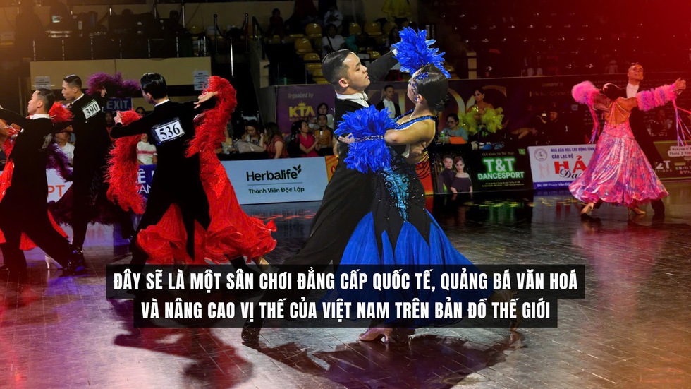 Khánh Thi chi tiền tỉ, dẫn dắt ông xã Phan Hiển chinh phục giải dancesport lớn nhất khu vực- Ảnh 1.
