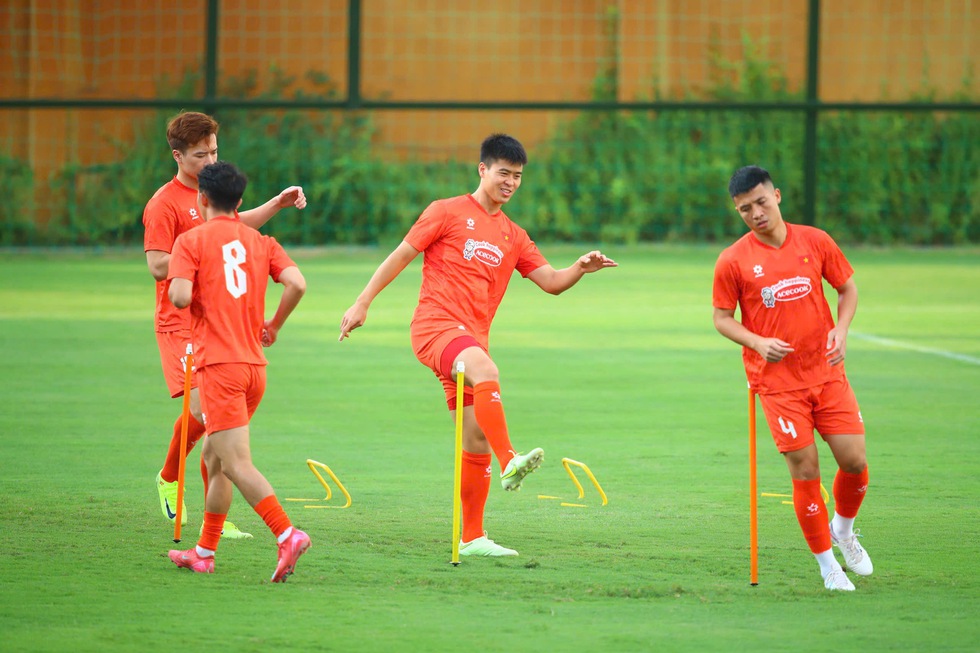 Đội tuyển Việt Nam thắng s&aacute;t n&uacute;t U.22: Hai Long v&agrave; Duy Mạnh ghi b&agrave;n, Quang Vinh đ&aacute; ch&iacute;nh- Ảnh 3.