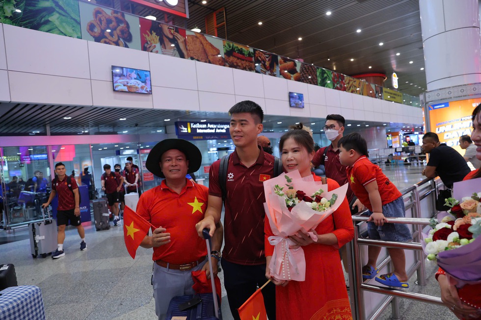 Đội tuyển Việt Nam được chào đón nồng hậu tại Malaysia, sẵn sàng đánh bại chủ nhà- Ảnh 14.