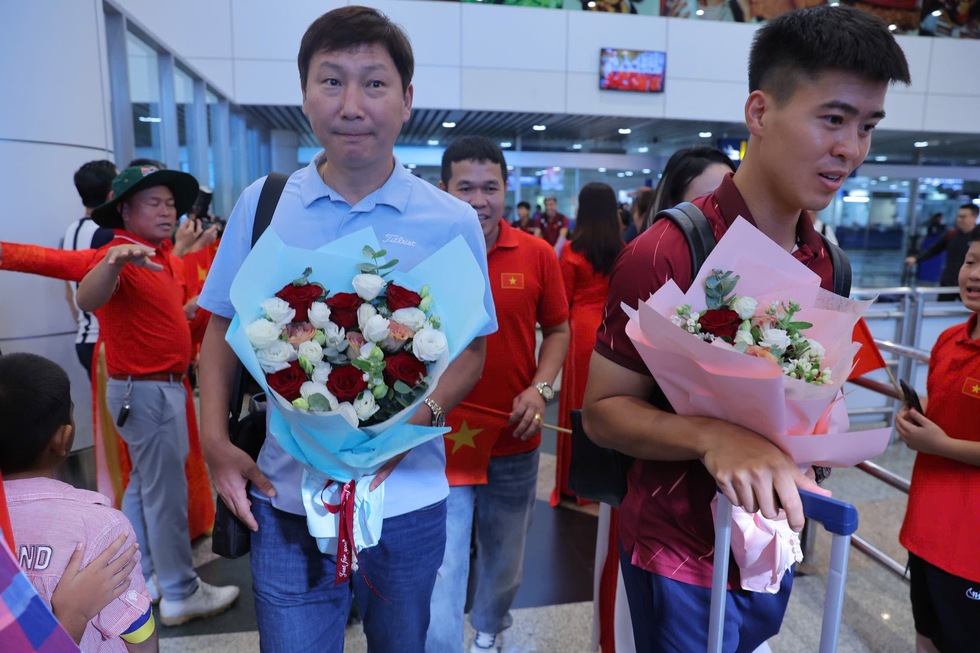 Đội tuyển Việt Nam được chào đón nồng hậu tại Malaysia, sẵn sàng đánh bại chủ nhà- Ảnh 5.