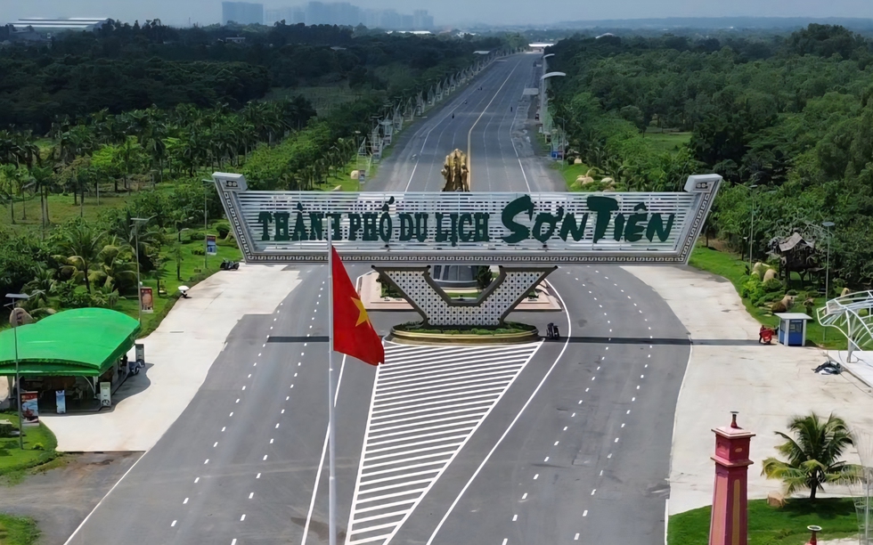 Đồng Nai: Sập giàn giáo ở Khu du lịch Sơn Tiên, 2 công nhân tử vong Đồng Nai: Sập giàn giáo ở Khu du lịch Sơn Tiên, 2 công nhân tử vong
