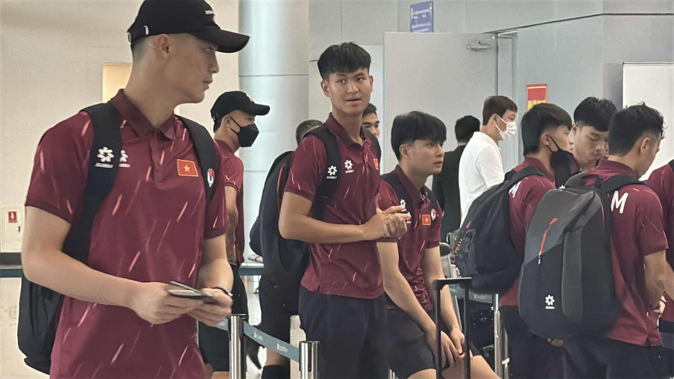 U.23 Việt Nam lên đường dự giải U.23 Đông Nam Á: Quyết mang cúp trở về- Ảnh 13. U.23 Việt Nam lên đường dự giải U.23 Đông Nam Á: Quyết mang cúp trở về- Ảnh 13.