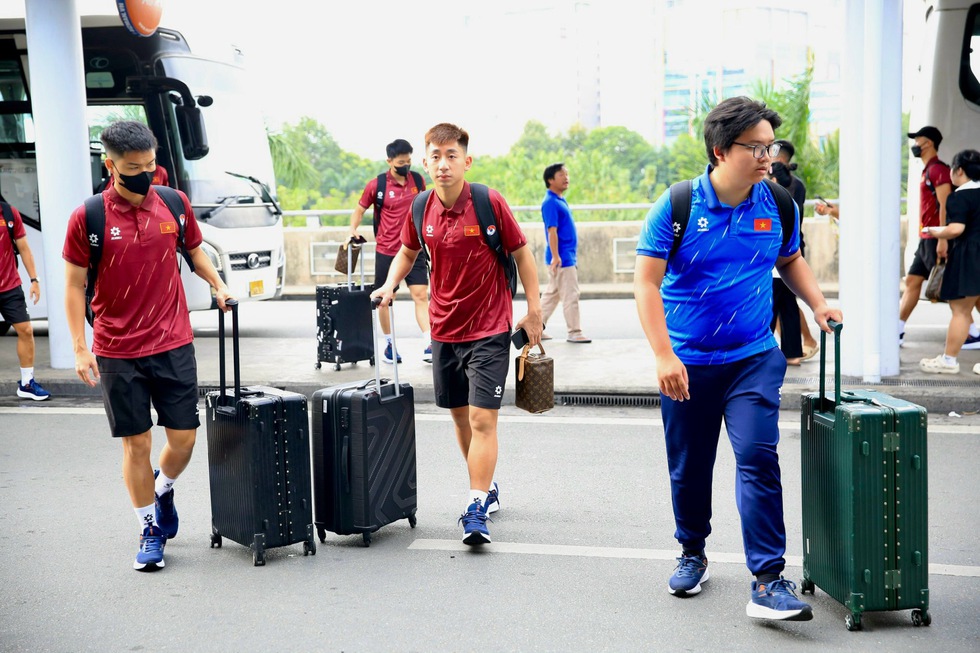 U.23 Việt Nam lên đường dự giải U.23 Đông Nam Á: Quyết mang cúp trở về- Ảnh 7. U.23 Việt Nam lên đường dự giải U.23 Đông Nam Á: Quyết mang cúp trở về- Ảnh 7.